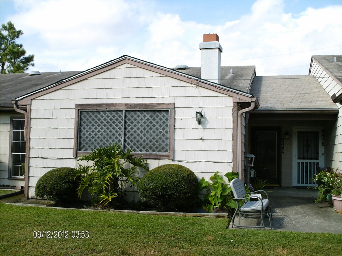 8444 Glen Meadow Ln, Beaumont, TX 77706 Townhome Rentals in Beaumont