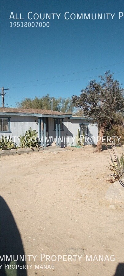 Building Photo - 2 Bed 1 Bath Single Family Home in Joshua ...