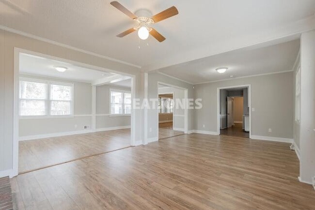 Building Photo - 844 Indigo Ave