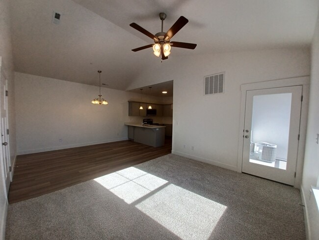 Building Photo - 3717 W 1500 N