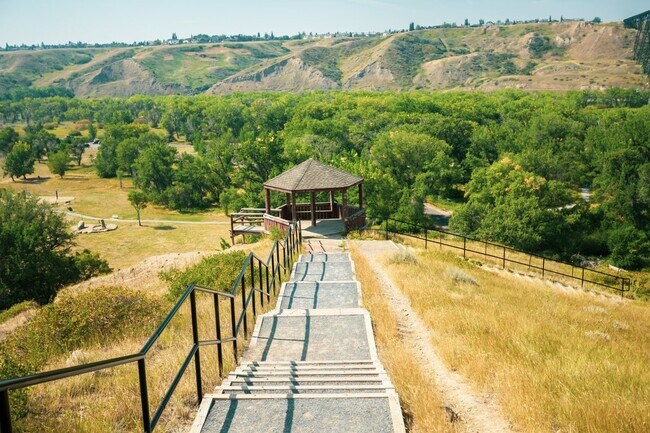 Scenic stairway leading to the riverside at Indian Battle Park.