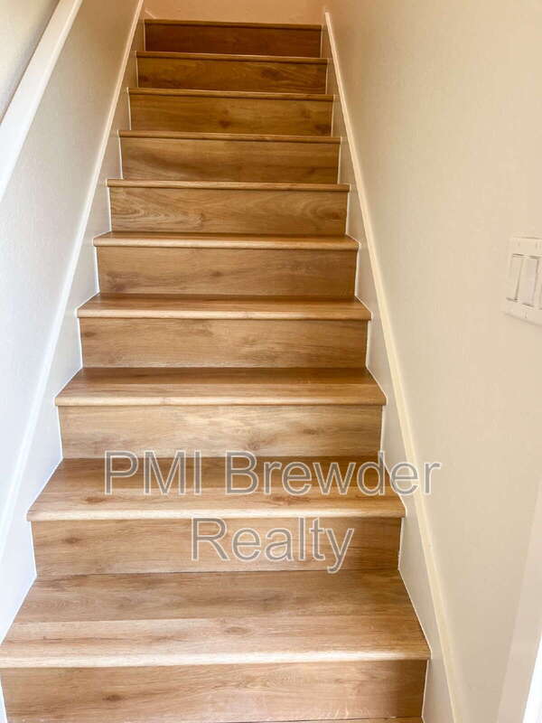 Foto del edificio - 9727 5th St NE