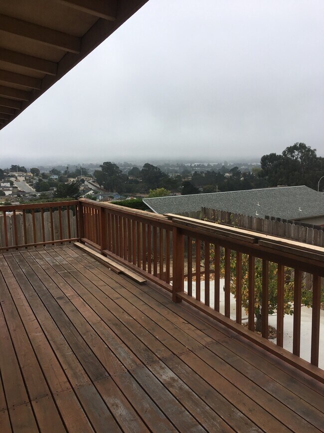 Foto del edificio - 3 bedroom home in fantastic neighborhood i...
