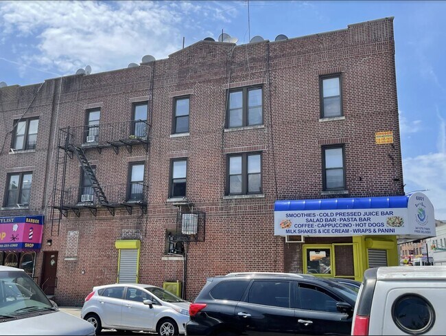 Building Photo - 9104 3rd Ave