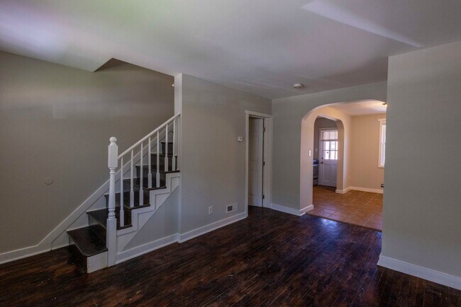 Building Photo - 2019 Grinnalds Ave