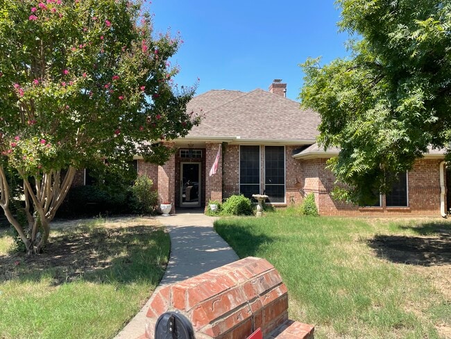 Photo - 3014 S Manor Ct House