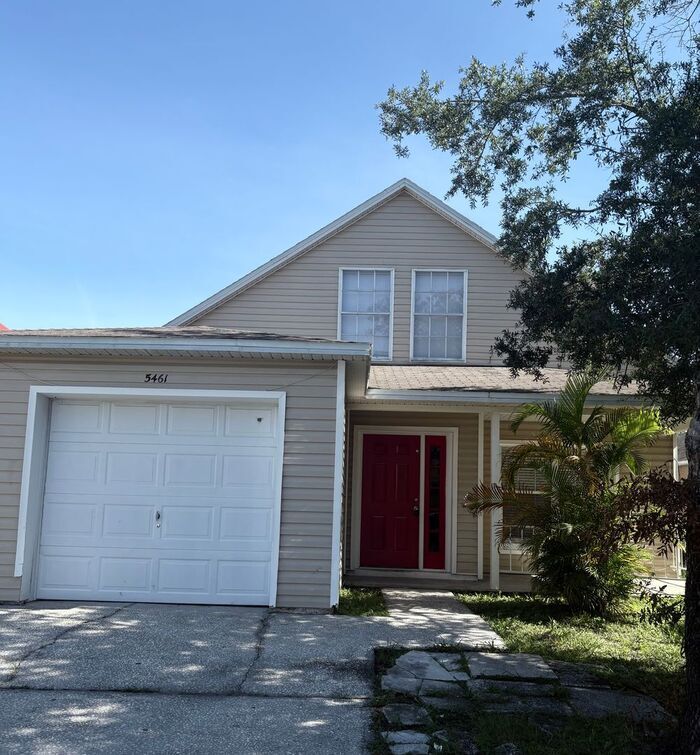 Single Family Home in Orlando - Single Family Home in Orlando