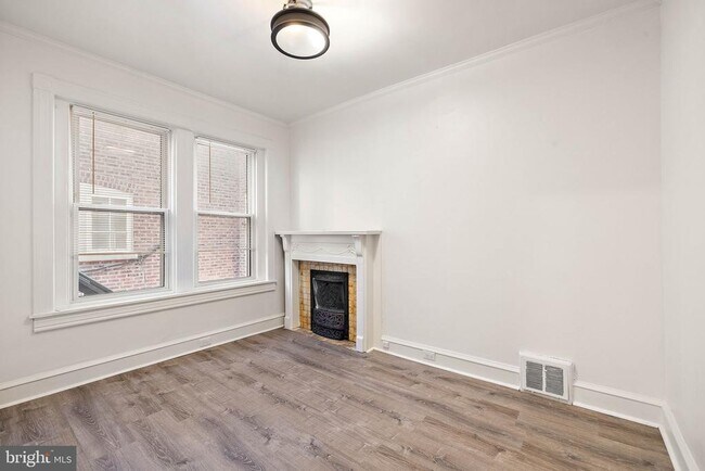 Foto del edificio - 1502 W 14th St