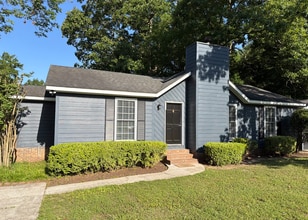 Building Photo - 530 Chadford Rd