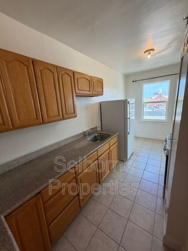 Building Photo - 5508 San Pablo Ave