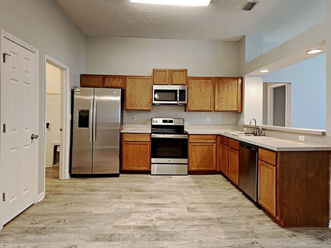 Building Photo - 2544 Watermill Dr