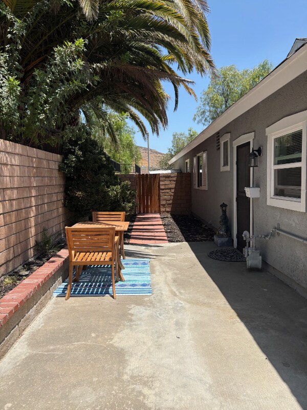Foto principal - 28409 Victoria Rd