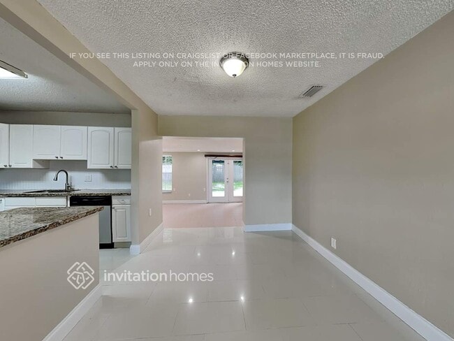 Foto del edificio - 3675 Gull Rd
