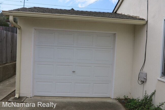 Building Photo - 3 br, 2 bath House - 147 Ramona Drive