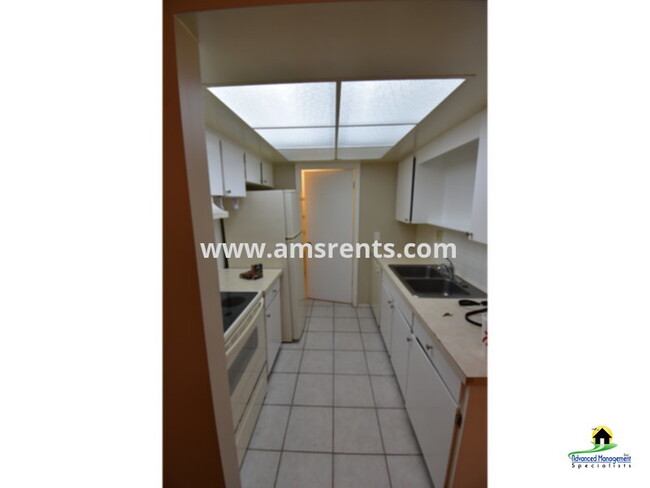 Foto del edificio - ~ Spacious 1/1 Villa In Casselberry ~