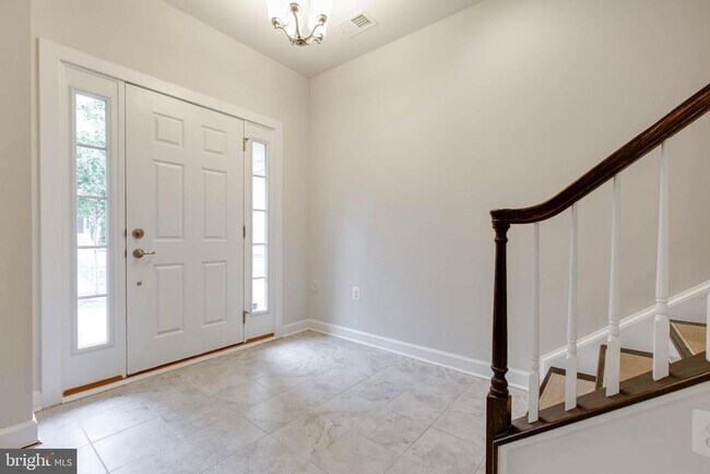 Building Photo - 7312 Taylor's Hill Ln