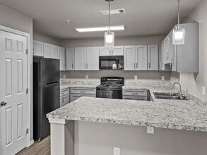 Building Photo - 6108 Abrams Rd