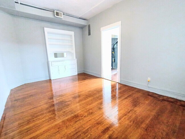 Foto del edificio - 3508 N Broadway