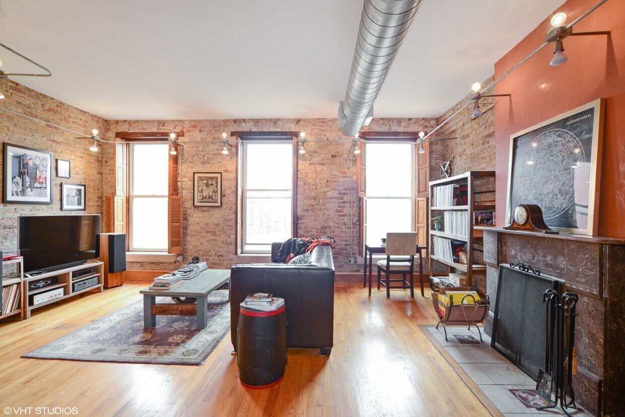 Primary Photo - 1340 W Madison St