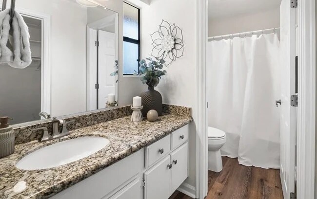 Foto del edificio - 19034 Rockwood Dr