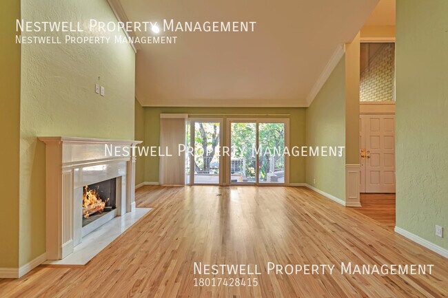 Building Photo - Amazing 4-bed Townhome in Salt Lake City