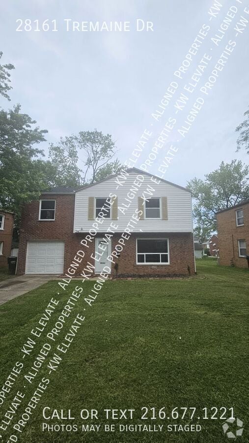 Building Photo - 28161 Tremaine Dr