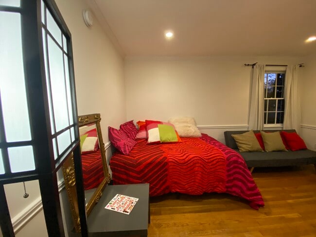 Foto del edificio - 4427 Nebraska Ave NW