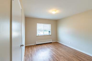 Photo du bâtiment - Hillcrest Apartments