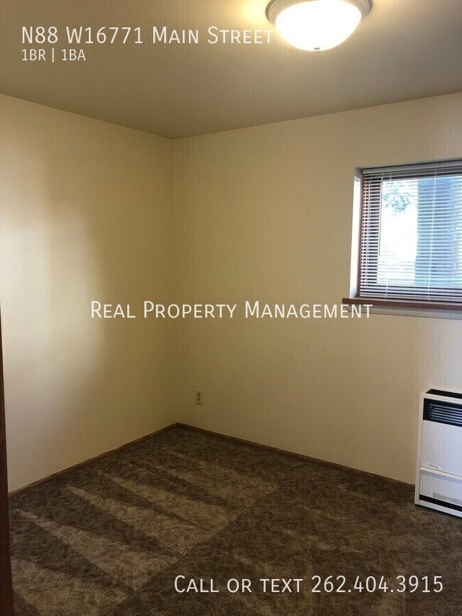 Foto del edificio - N88W16771-W16771 Main St