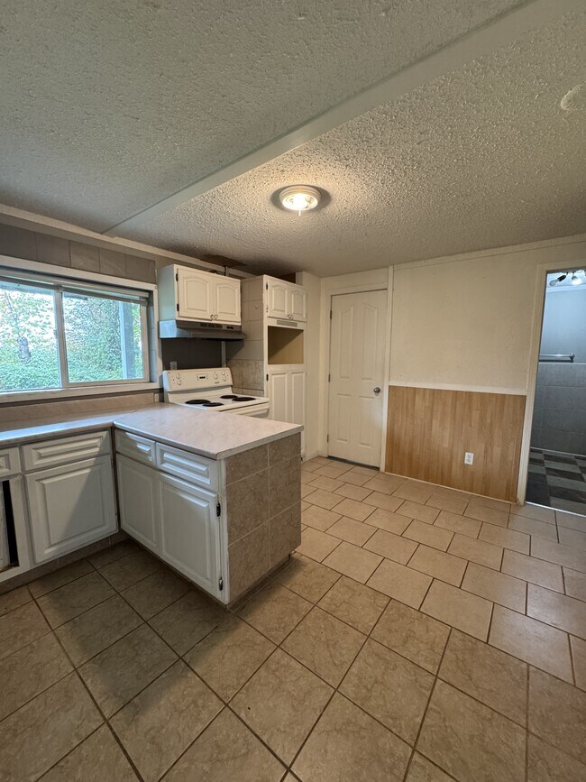 Photo du bâtiment - 33332-33334 4 Ave