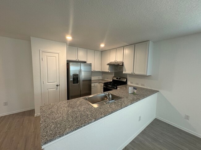 Building Photo - 1155 Barbarosa Rd