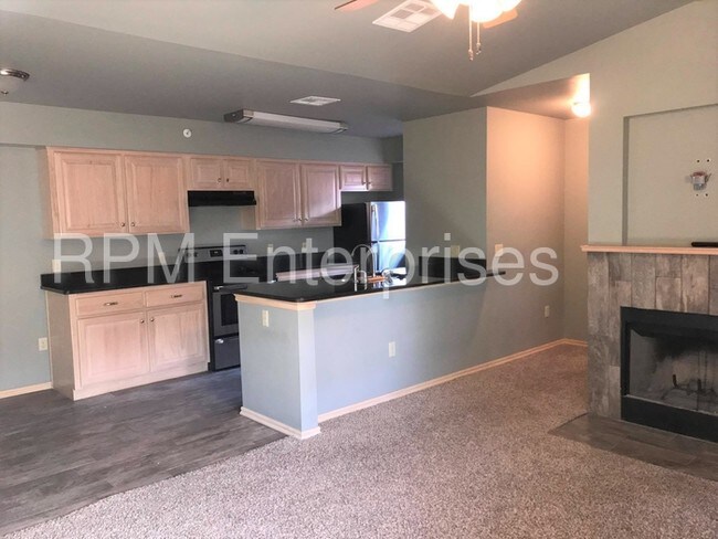 Building Photo - 13120 Buckeye Ct