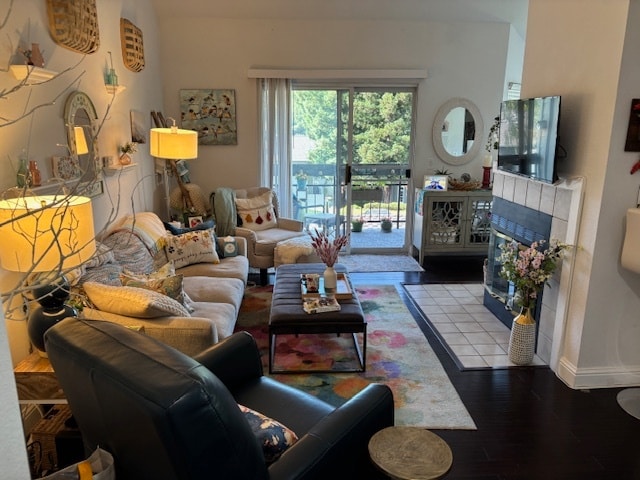Living Room - 8055 Mountain View Dr