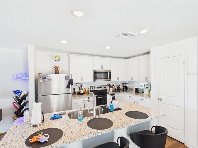 Building Photo - 5194 Sailor Rd