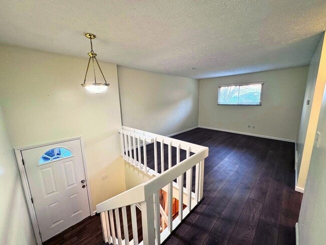 Foto del edificio - 4925 Godown Rd