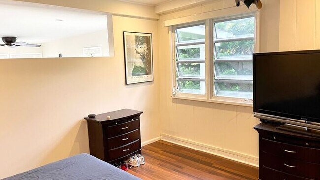 Foto del edificio - 1 bedroom 1 bath Paradise Unit