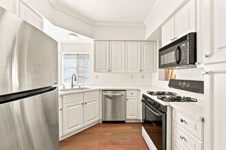 Building Photo - 3836 Creststone Pl