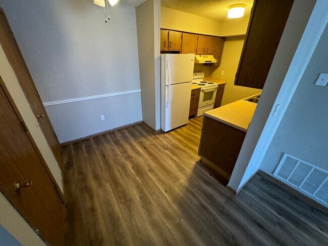 Building Photo - One bedroom one bath in great location!