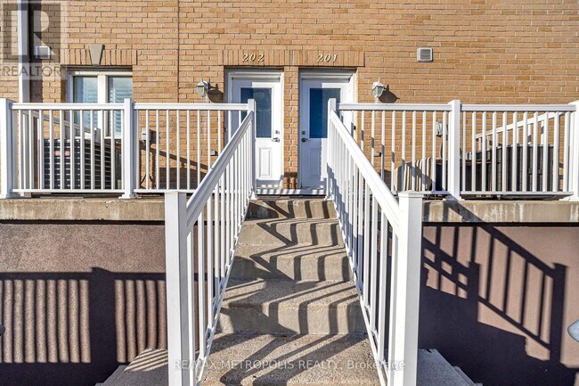 Photo du bâtiment - 1775 Markham Rd