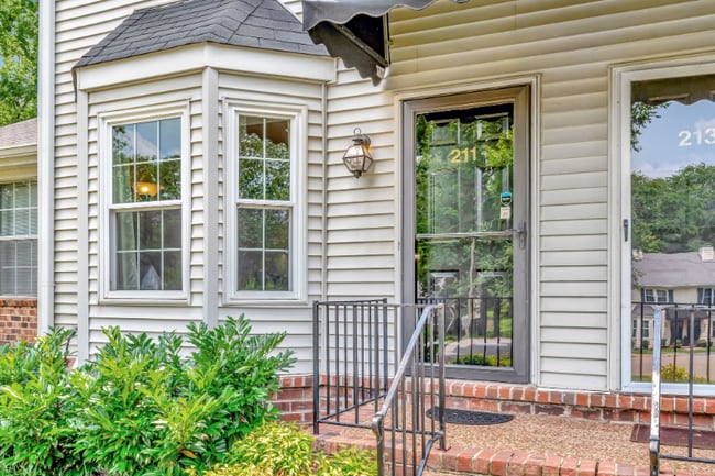 Photo - 211 Brattlesboro Pl Townhome