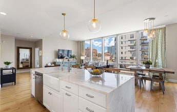 Building Photo - 1401 Delgany St