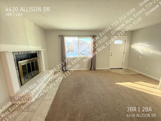 Foto del edificio - 4430 Allison Dr