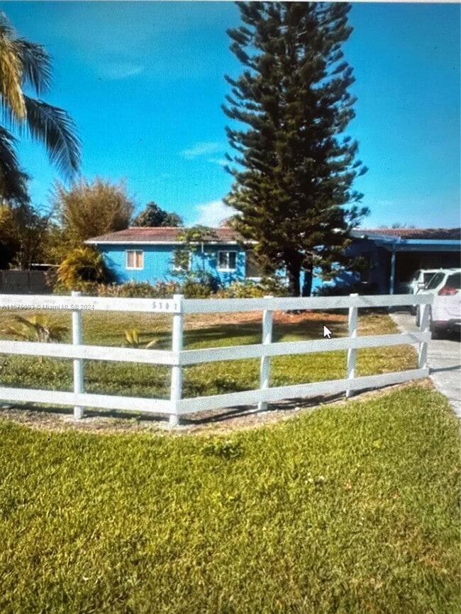 Building Photo - 5101 SW 160th Ave