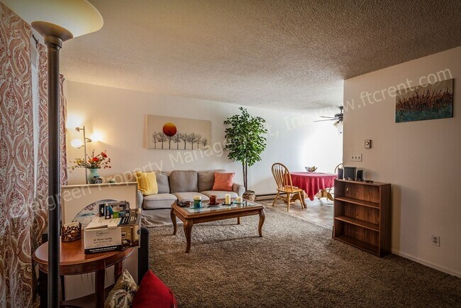 Foto del edificio - 1636 E Pitkin St