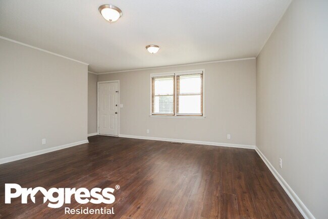 Building Photo - 119 Chevy Chase Trail