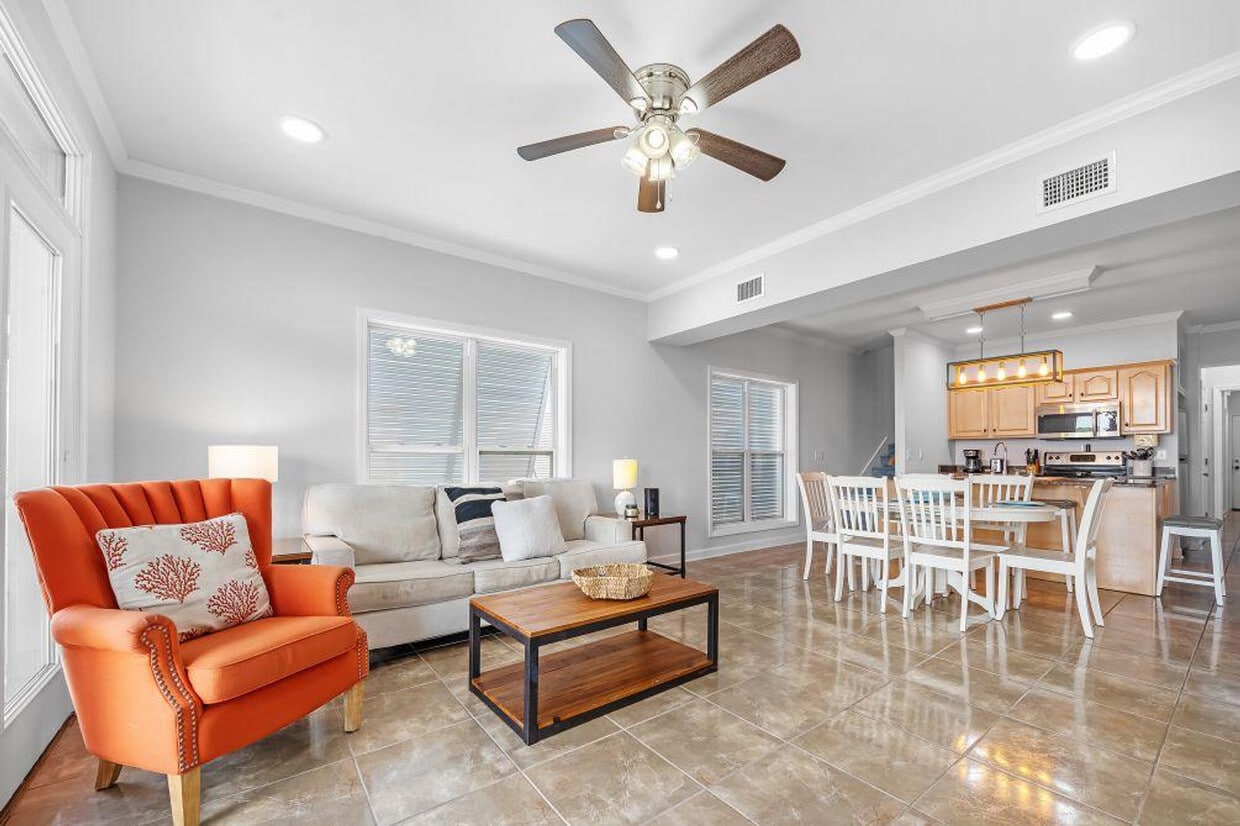 Foto principal - 1336 W Lagoon Ave