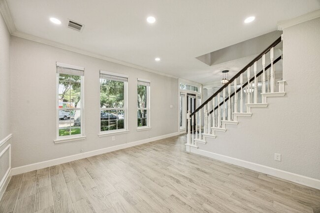 Building Photo - 16802 Willow Bend Ct