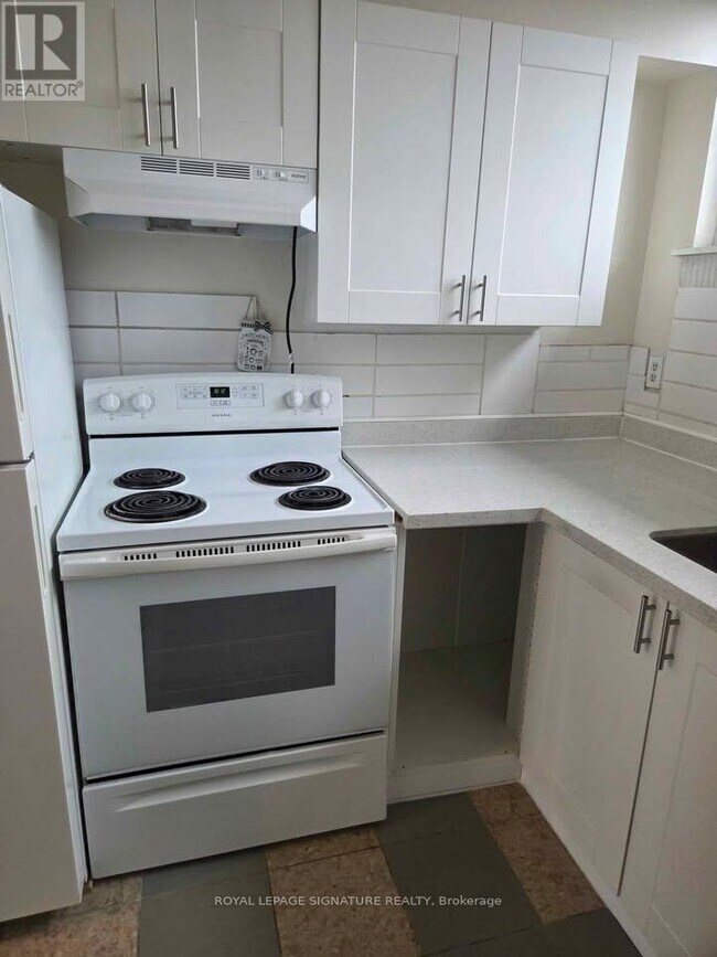 Photo du bâtiment - 4645 Jane St