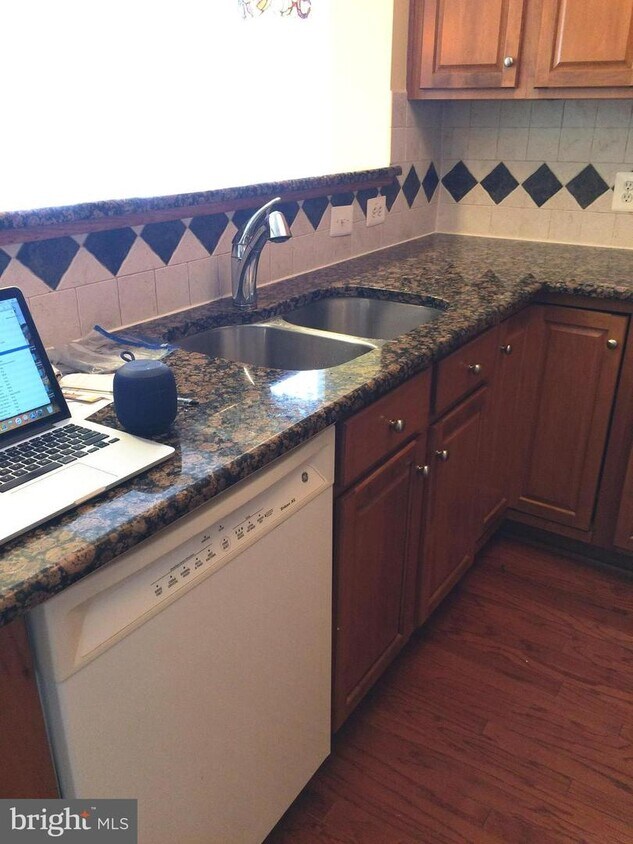 Foto principal - 305 Redland Blvd