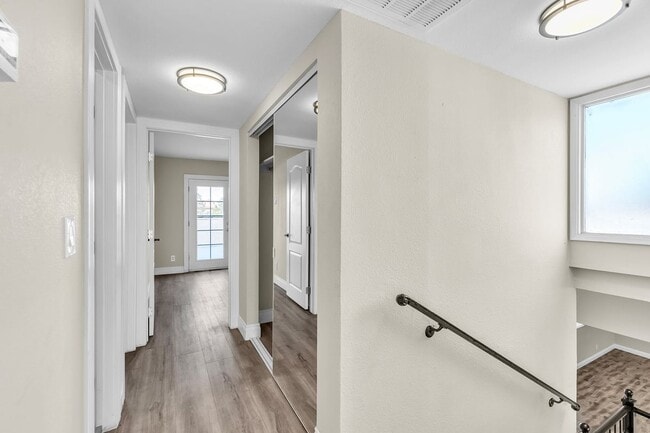 Foto del edificio - 6845 Coley Ave